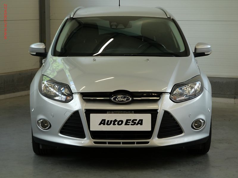 Ford Focus (2012) 1.0 EB, Klima - fotka 2 z 20
