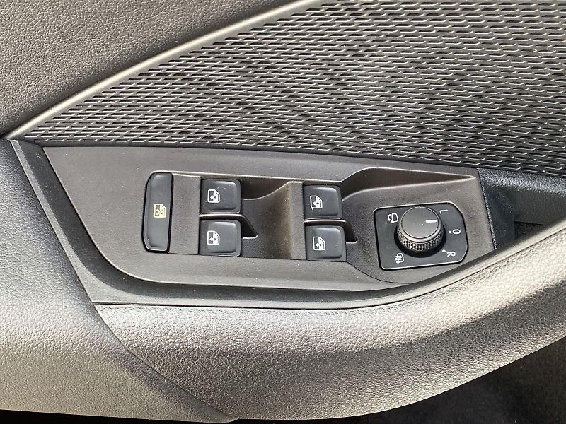 Škoda Octavia (2023) Combi 2.0 TDI DSG Ambition - fotka 22 z 31