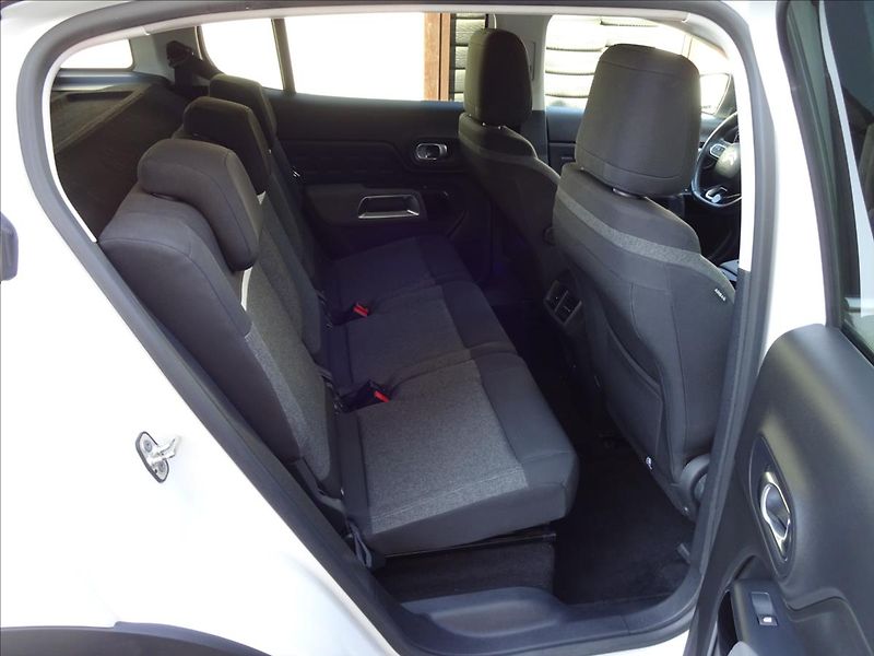 Citroën C5 Aircross 1,2 Pure Tech 96kW - fotka 23 z 50