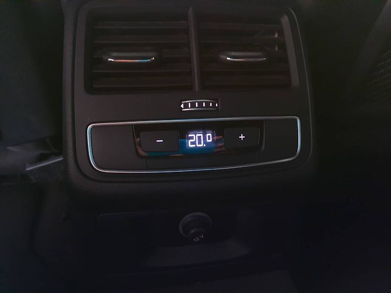 Audi A4 (2022) Avant 40 TFSI quattro (150kW/2 - fotka 21 z 26