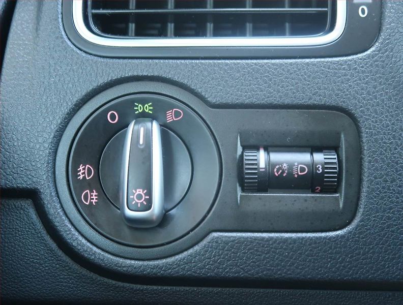 Volkswagen Polo (2012) Style 1.2 TDI, po STK - fotka 15 z 15