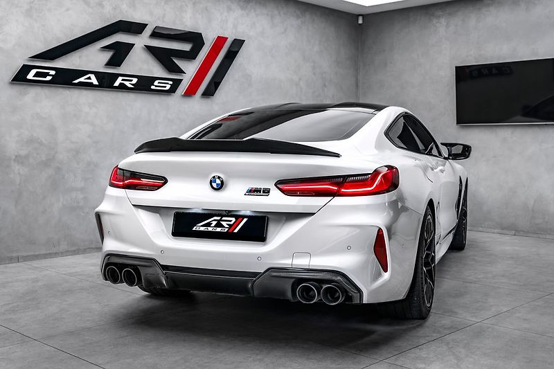 BMW M8 - fotka 6 z 26