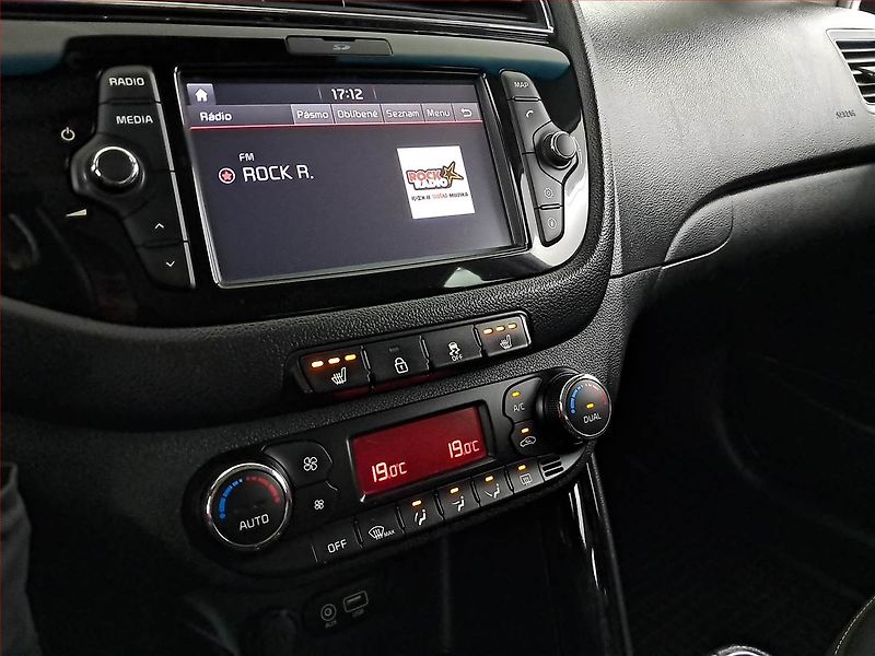 Kia Ceed (2017) 1.6 GDI, Serv.kniha, Navi - fotka 12 z 14
