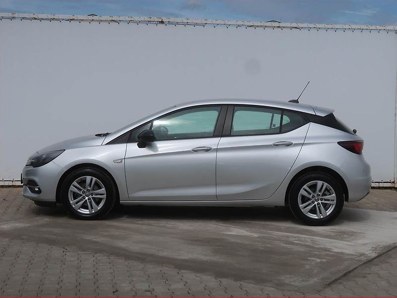 Opel Astra (2021) 1.2 Turbo, Navi, Tempomat - fotka 3 z 14
