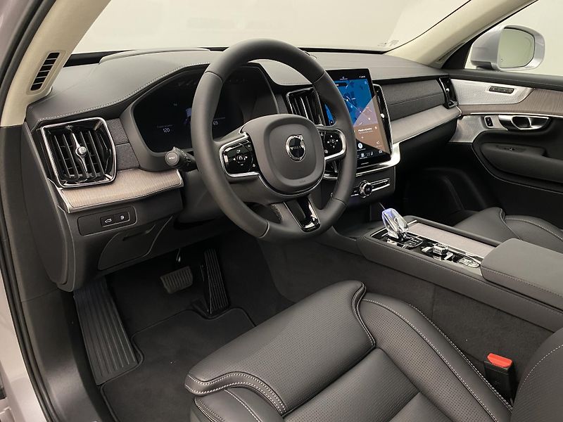 Volvo XC90 (2026) T8 AWD Plug-in BRIGHT ULTRA - fotka 27 z 76