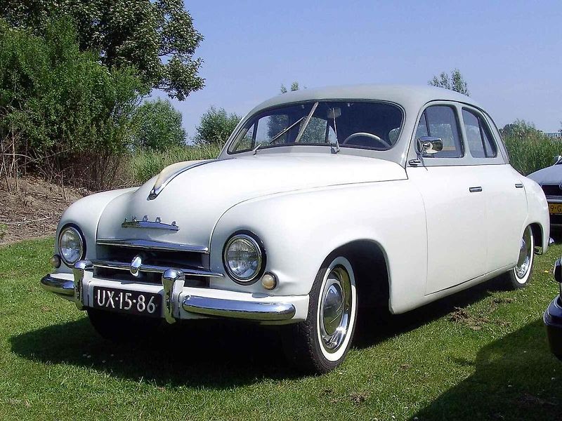 Tématem dnešního zábavného motoristického kvízu je lehký nákladní automobil Tatra 805. Na snímku je jeho nejčastěšjší provedení - valník.