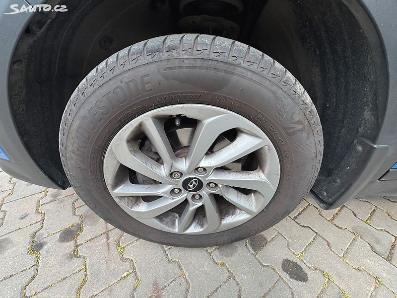 Hyundai Tucson 1.6TGDi 4x2 ČR 2 majitel - fotka 21 z 21