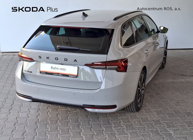 Škoda Octavia (2025) COMBI SPORTLINE 2,0 TDI 110 KW - fotka 2 z 30