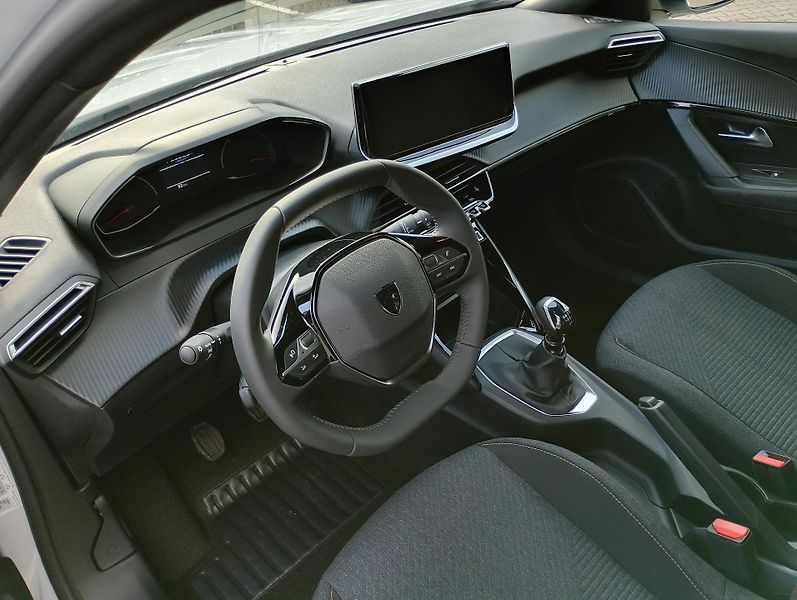 Peugeot 2008 STYLE PureTech 100 S&S MAN6 - fotka 10 z 24