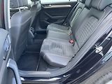 Volkswagen Passat (2021) 2.0TDi 4x4, ČR, Elegance - náhled 10