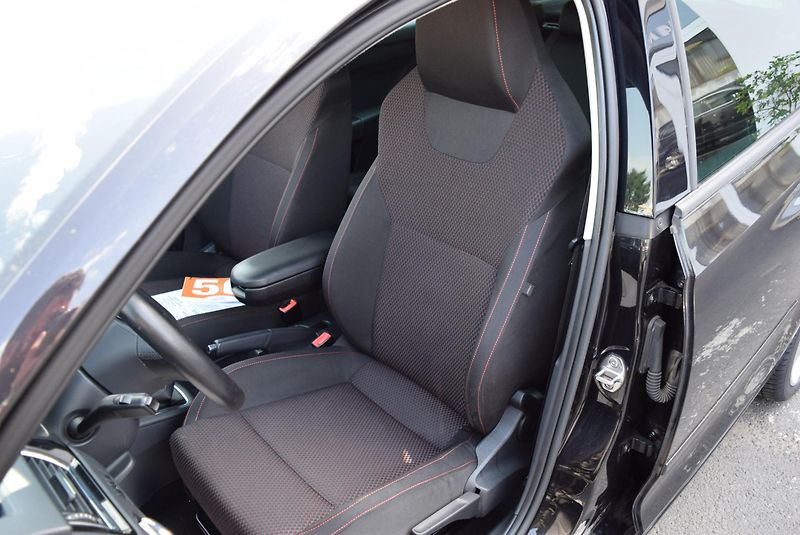 Škoda Rapid (2014) 1.2TSI 77kw ELEGANCE XEN ALU  - fotka 19 z 48