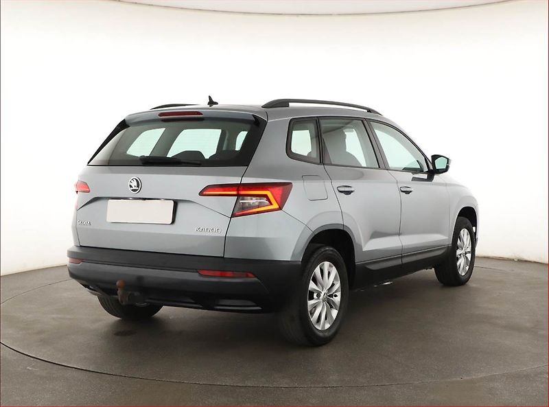 Škoda Karoq (2018) Ambition 1.0 TSI, Tempomat - fotka 5 z 19
