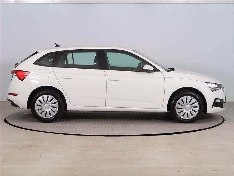 Škoda Scala (2022) 1.0 TSI, Serv.kniha, Tempomat - fotka 6 z 20