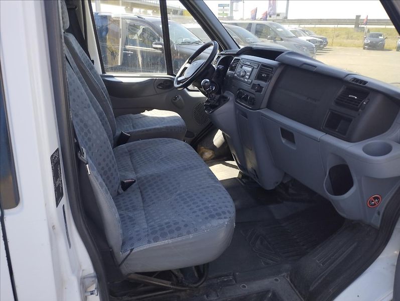 Ford Transit 2,2 85KW - fotka 8 z 14