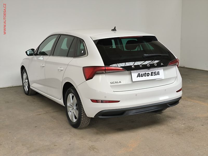 Škoda Scala (2021) 1.5 TSi, ČR, DSG, LED, kamera - fotka 4 z 17