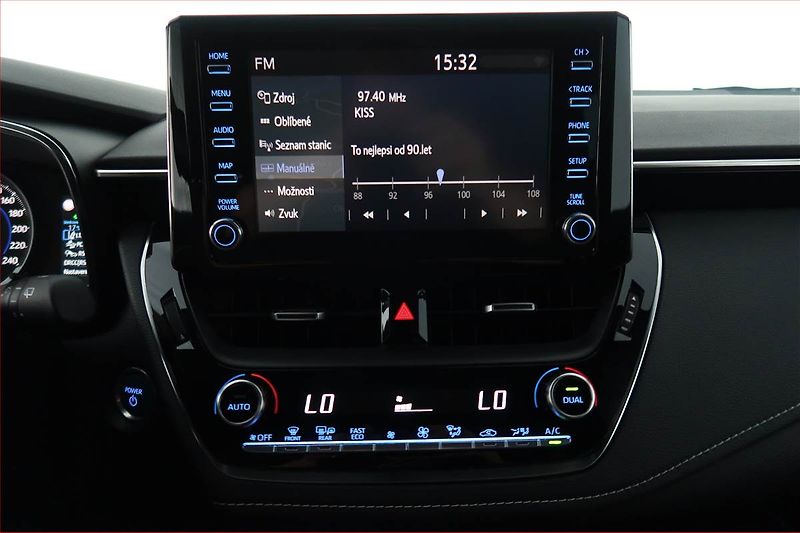 Toyota Corolla (2021) 1.8 Hybrid - fotka 12 z 20