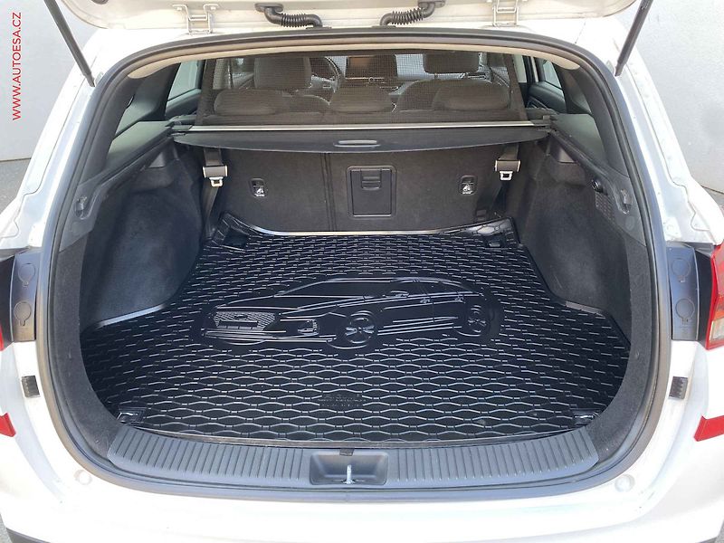 Hyundai i30 (2021) 1.5 TGDi MHEV, 1.maj,ČR - fotka 7 z 20