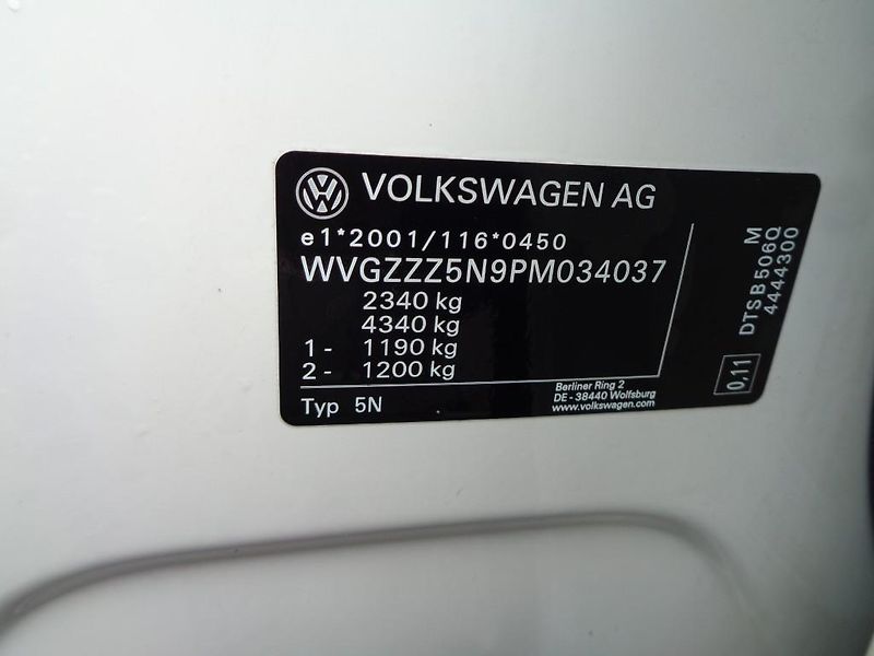 Volkswagen Tiguan 2.0 TDI DSG Elegance  110 kW - fotka 30 z 30