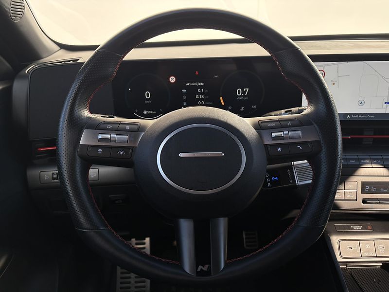 Hyundai Kona 1.6 T-GDI 145kW DCT AWD N-Line - fotka 15 z 22