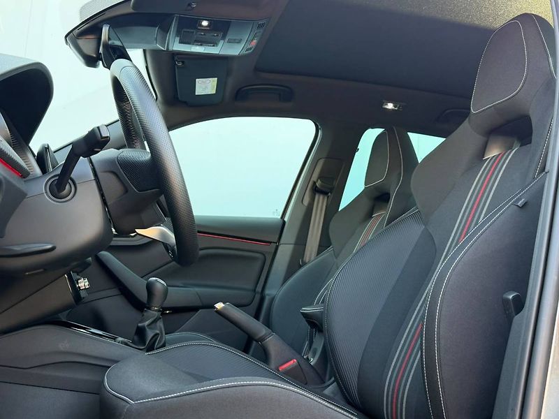 Škoda Kamiq Monte Carlo 1,0 TSI 85 kW 6° M - fotka 8 z 35