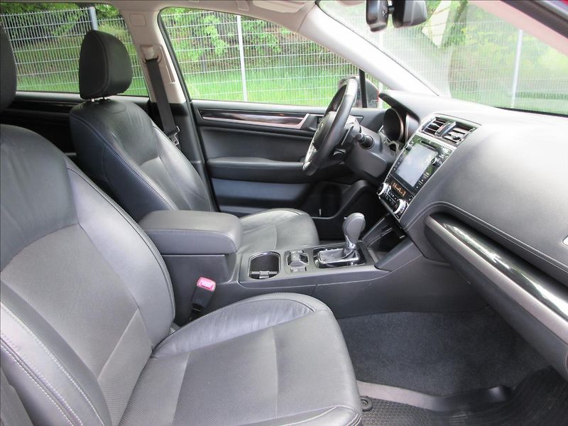 Subaru Outback 2,5 i Navi, Harman/kardon, Tou - fotka 12 z 38