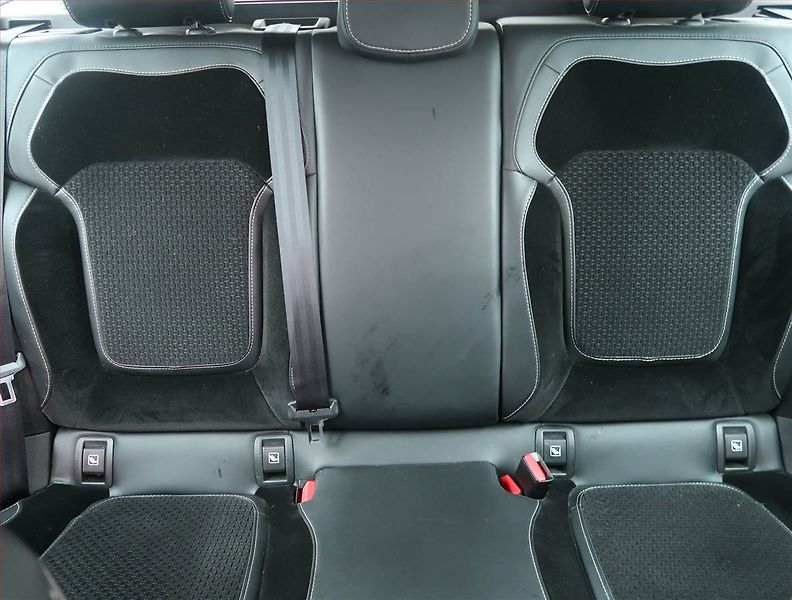 Renault Mégane (2018) 1.2 TCe, Serv.kniha, Kůže - fotka 10 z 19