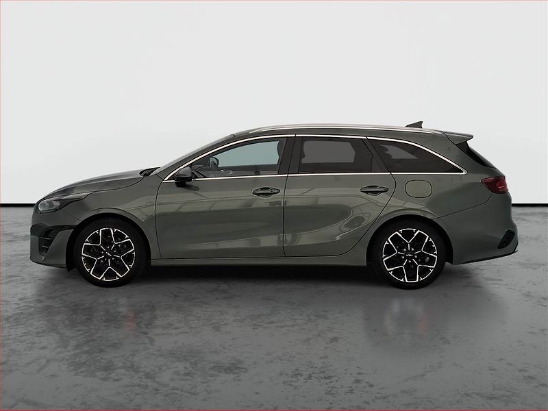 Kia Ceed (2023) GT Line 1.5 T-GDI - fotka 3 z 21