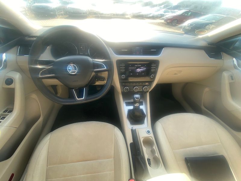 Škoda Octavia (2014) 1.4 TSI CNG - fotka 7 z 19