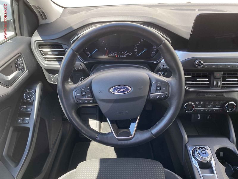 Ford Focus (2018) 1.5 EcoBlue, AT, navi, park - fotka 11 z 19