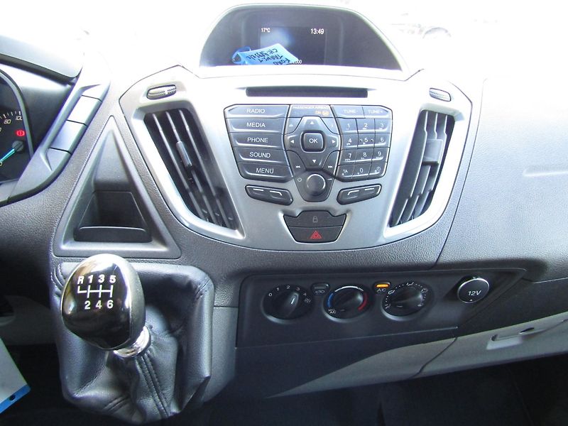 Ford Transit Custom (2016) 2.0 TDCi96kW BEZ KOROZE - fotka 24 z 28