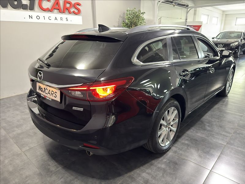 Mazda 6 2,2   D 1.MAJITEL 1.ROK ZÁRUKA - fotka 5 z 42