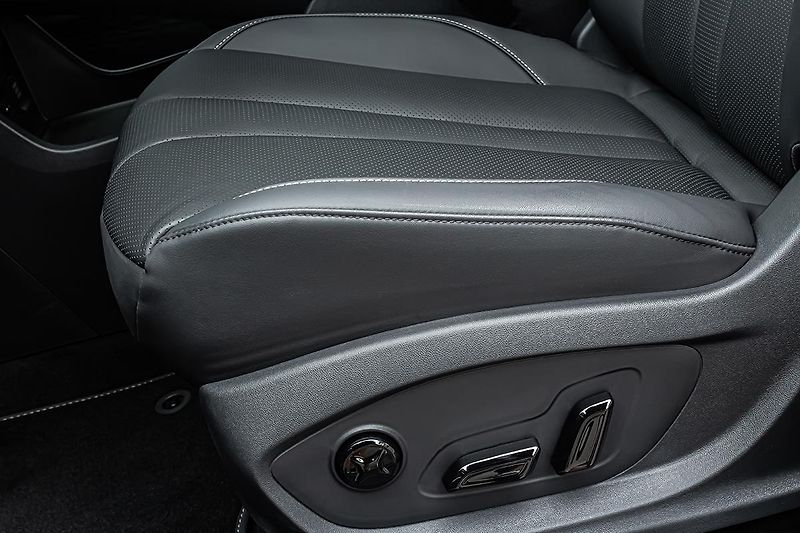 MG MGS9 (2026) 1,5 PHEV  Premium - fotka 18 z 33
