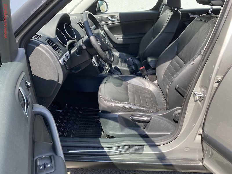 Škoda Yeti (2012) 2.0TDI, Ambition, AC - fotka 9 z 14