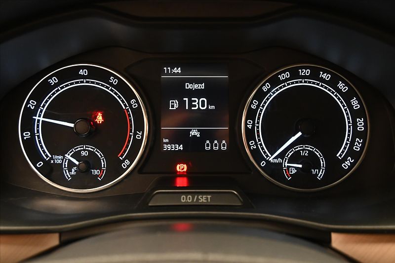 Škoda Kamiq 1,0 TSI 81kW Tažné Záruka až 5 - fotka 16 z 29