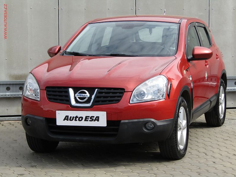 Nissan Qashqai (2007) 1.5 dCi, AC, TZ - fotka 3 z 17