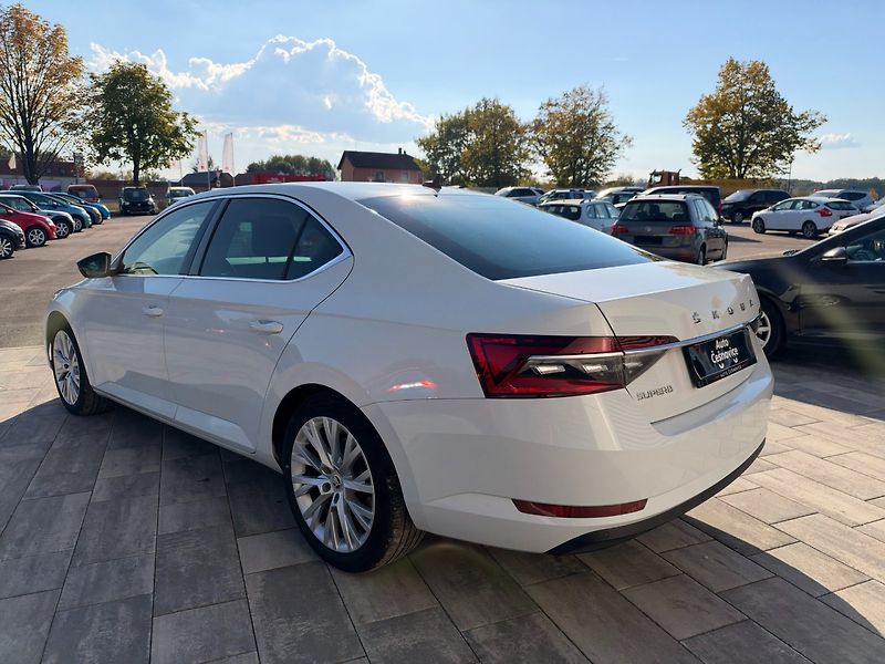 Škoda Superb (2021) Style 1.5 TSI DSG 110kW - fotka 7 z 37