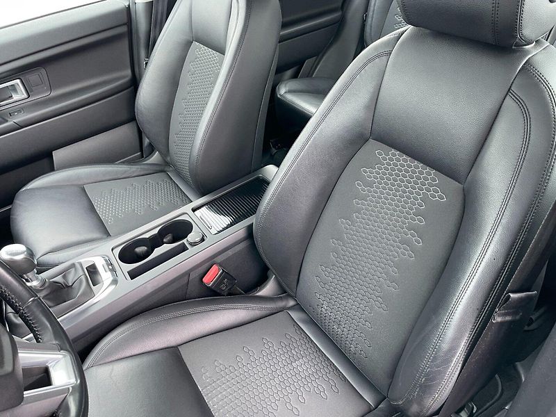 Land Rover Discovery Sport (2018) 2.0Td4 110kW Pure TOP - fotka 16 z 28