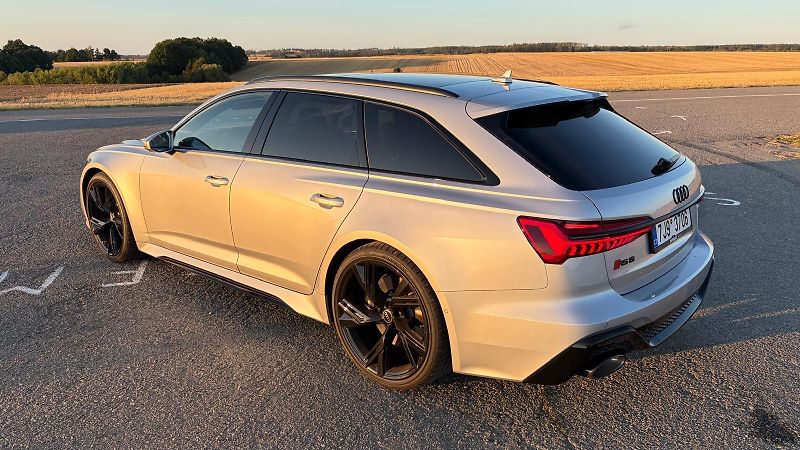 Audi RS 6 AVANT 4.0i - fotka 7 z 11