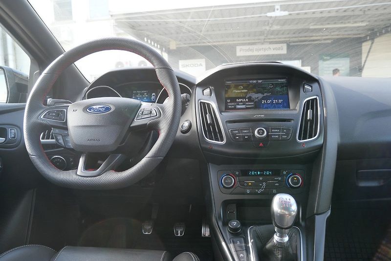 Ford Focus - fotka 6 z 6