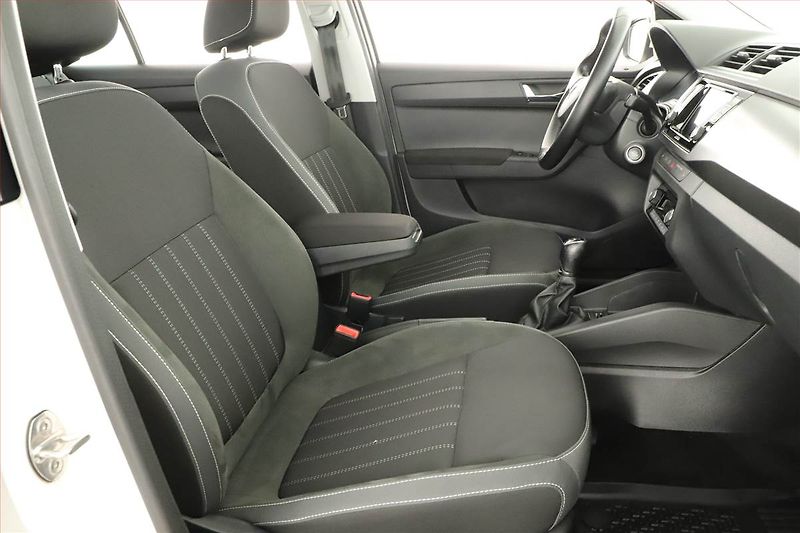Škoda Fabia (2020) 1.0 TSI, Tempomat - fotka 7 z 12