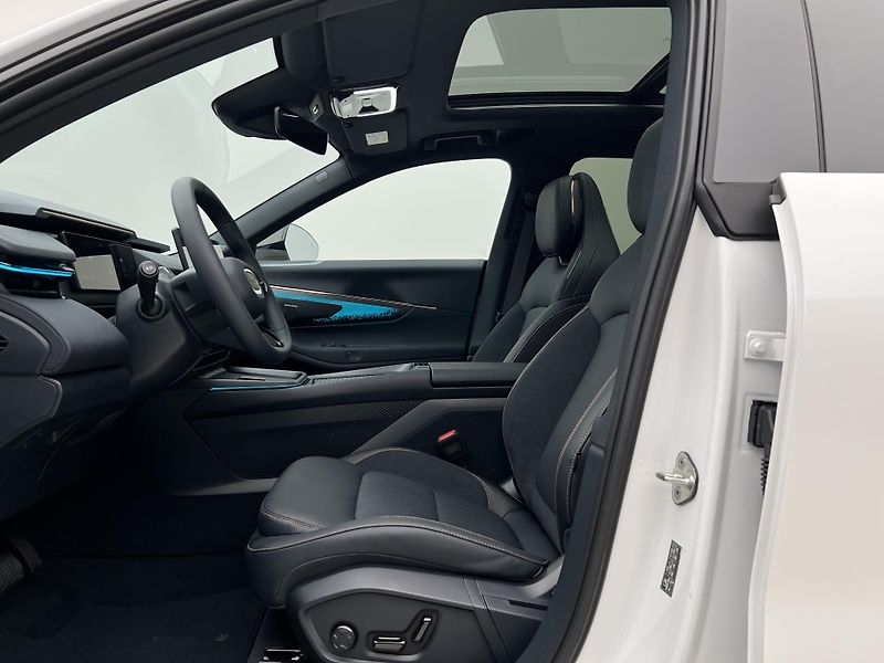 Lynk & Co 08 (2026) MORE PHEV - fotka 3 z 57