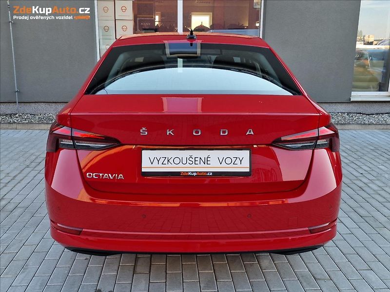Škoda Octavia 2.0 TDI DSG,původ ČR,1.Maj - fotka 9 z 50