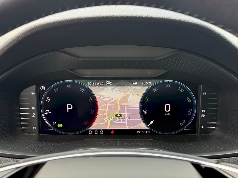 Škoda Karoq (2022) 1.5 Tsi 110 kW DSG Style Plus - fotka 14 z 27