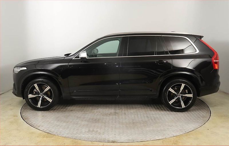 Volvo XC90 (2018) R-Design D5 AWD - fotka 3 z 23
