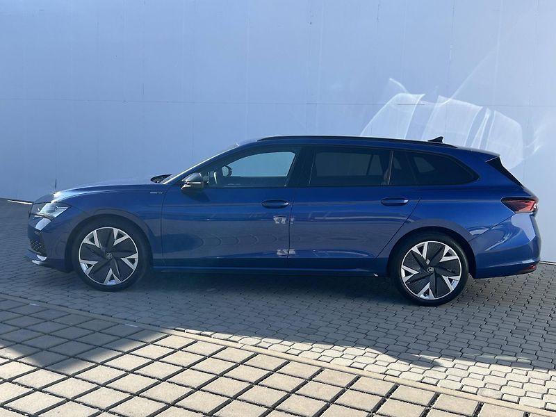 Škoda Superb (2025) Sportline DSG 2,0TDI - fotka 2 z 6