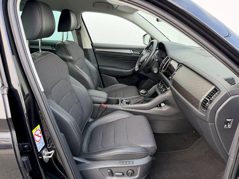 Škoda Kodiaq (2023) 2.0 TSI 140kW 4x4 Style - fotka 30 z 35