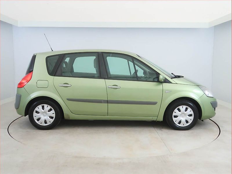 Renault Scénic (2006) 1.5 dCi, po STK, Tažné, Klima - fotka 6 z 19