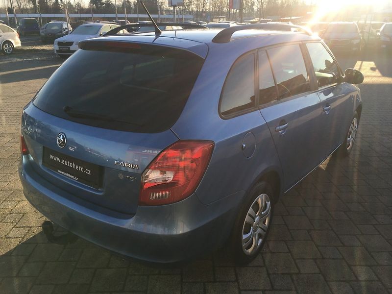 Škoda Fabia (2013) II Kombi 1.2 TSi 77 kW - fotka 4 z 29