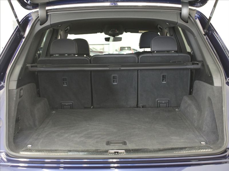 Audi Q7 3,0 50TDi S-Line 44tkm. ČR - fotka 28 z 31