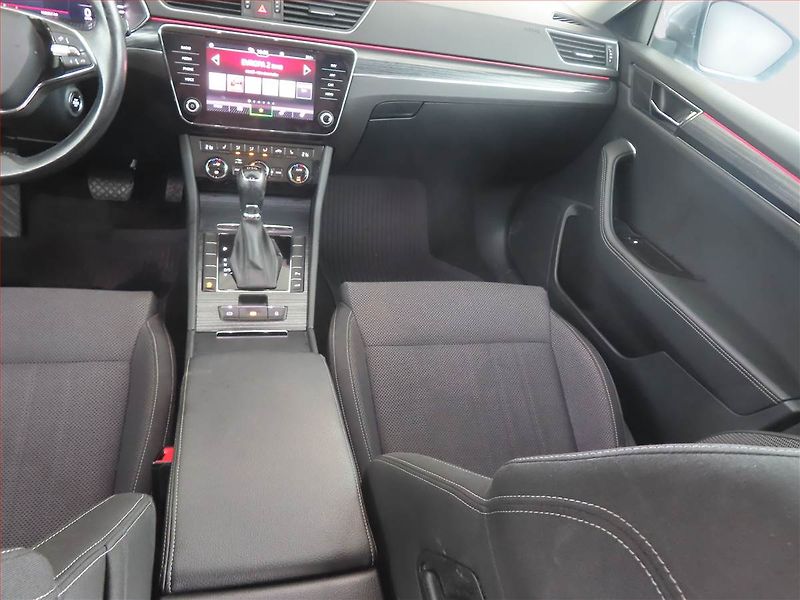 Škoda Superb (2022) Style 2.0 TDI, Automat - fotka 8 z 21
